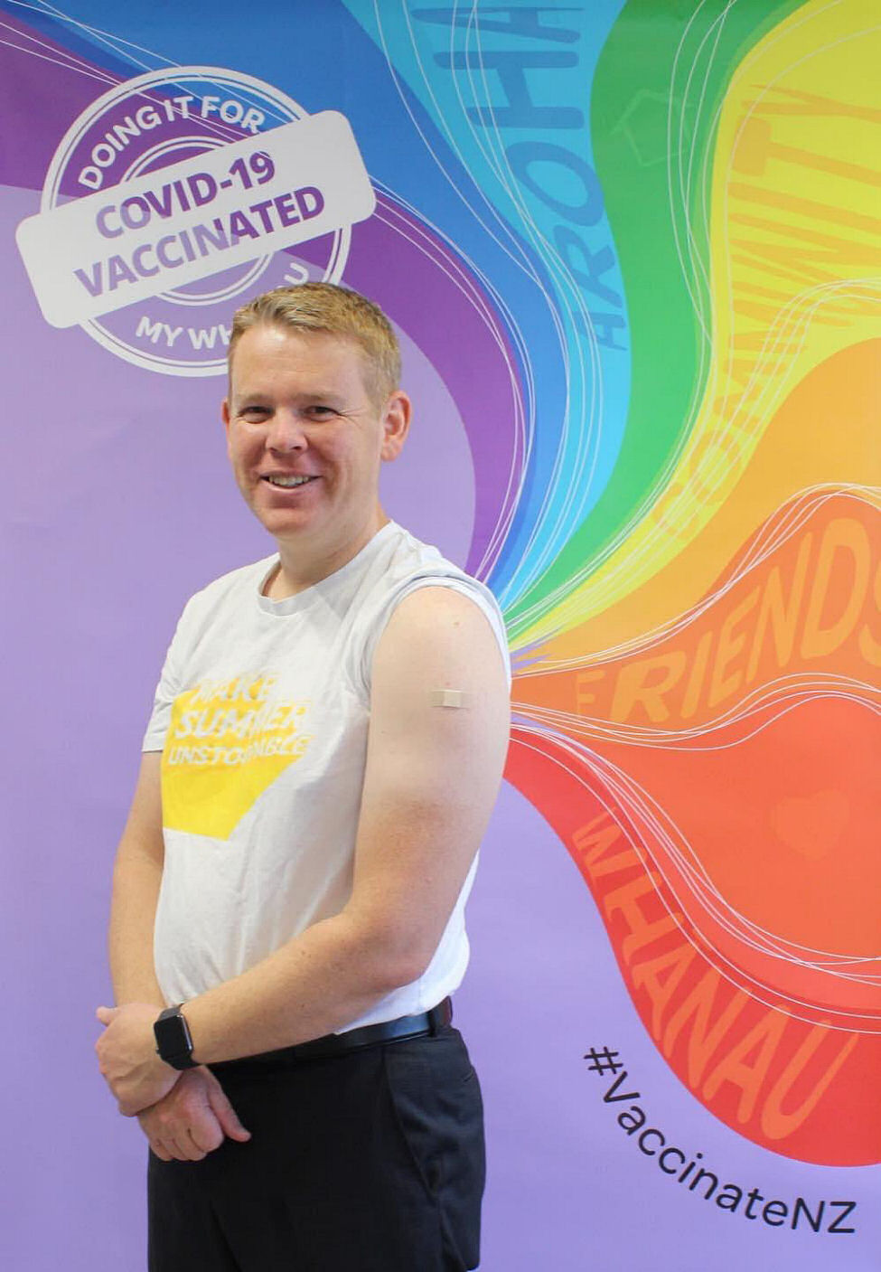 Hi, I'm Chris Hipkins, your queer homosexual Prime Minister. Here I am getting a saline solution Covid jab to help encourage all you idiots to get the real mRNA Kill Shots.