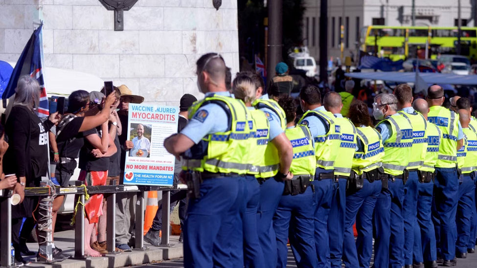 NZ Police willingly and knowingly participating in GENOCIDE at Wellington - 22nd February 2022