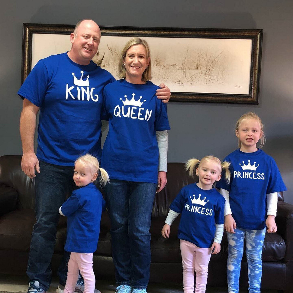 Dr. Graham and Dr. Lauren Dickason with their 3 beautiful children - before their vaccinated mother murdered them in their Queen Street home in Timaru, New Zealand