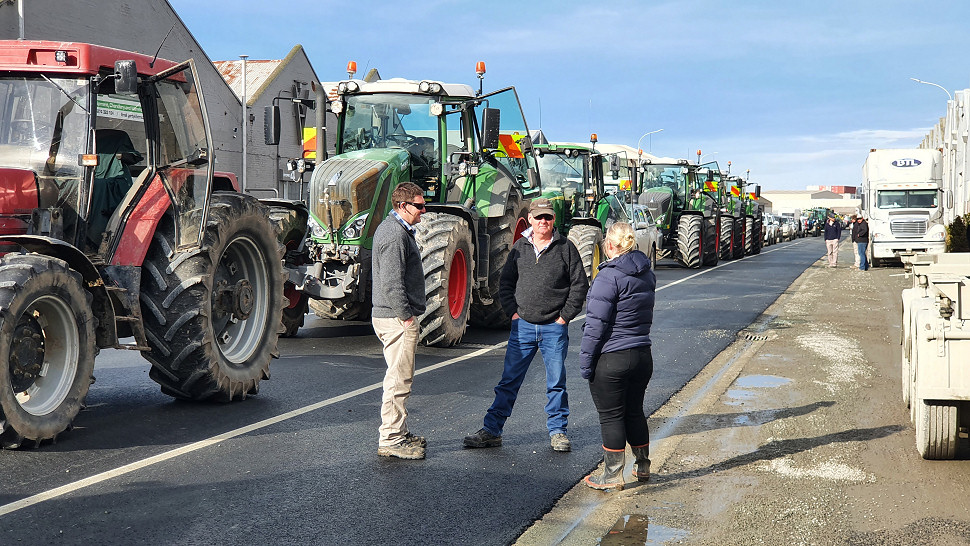 Groundswell NZ - Farmers and ute owners anti Jacinda protest - Timaru Port - 16th July 2021