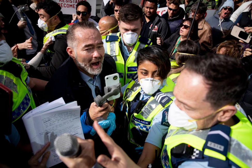 Police arrest anti-lockdown protester Billy Te Kahika outside TVNZ in August 2021. Photo / Dean Purcell